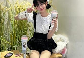 免费瓜不停敲，登录17c吃瓜网，你的肚子准备好了吗？
