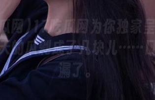 17吃瓜网为你独家呈现新视频，今天的瓜剁成了几块儿……口水都快漏了。