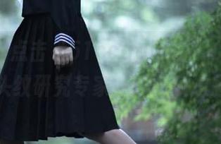 点击“51ccgg网址”，人人都是抬头纹研究专家，边吃瓜边思考。