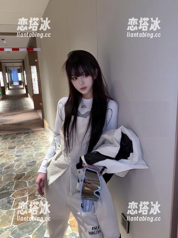明明可以在线追星，偏偏我在51吃瓜网址里沉沦，能不能回来啊？