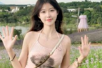 51吃瓜网苹果版，在这里今天的瓜比昨天还夸张