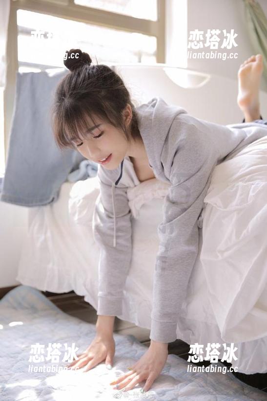 911吃瓜苹果版：八卦追踪器，瞬间成为你生活中的小亮点！