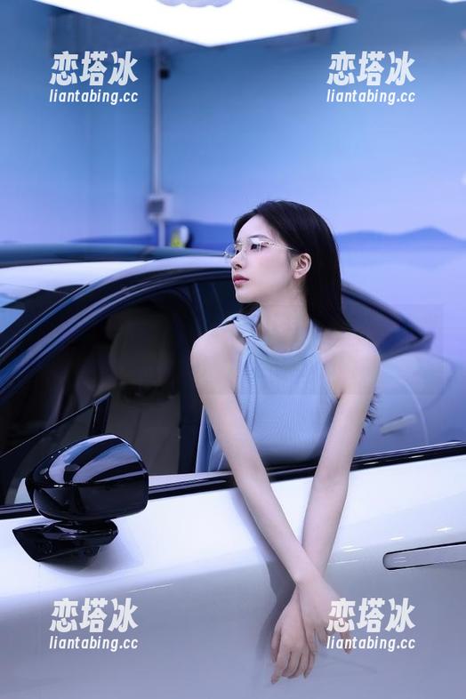 在聚会时，hlw八卦的内容，让我永久地成为话题王！