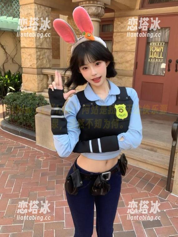 上“hlw”网站是我每天的快乐源泉，虽然不知为何。