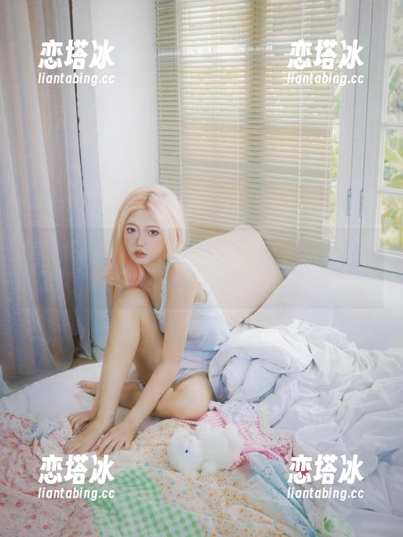 hlw hlw入口的那一瞬间,我仿佛进了个奇怪的梦,太奇妙了!