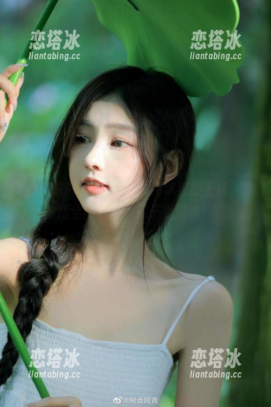 免费吃瓜网苹果版上线，囊括全网八卦，瓜子随你嗑！
