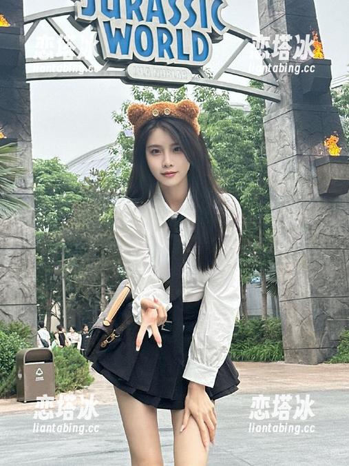 别总问我吃瓜17的地址，看网面吃一口更新的瓜，我才是宇宙最弱智！