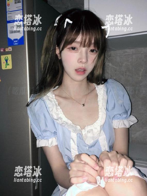 别问我为什么看视频，吃瓜511就是我的疗愈方式。