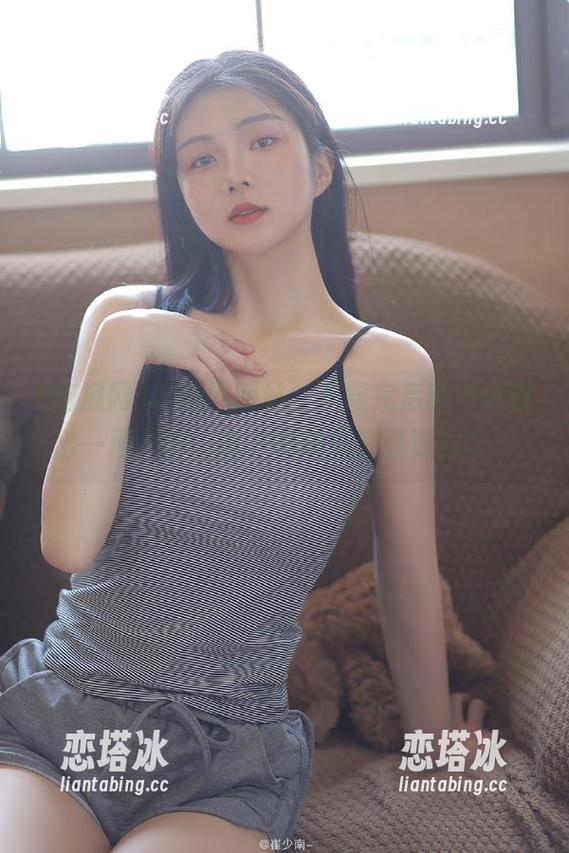 吃瓜网网站，下载完后脑中竟冒出一堆八卦，我这是吃瓜还是变瓜了？