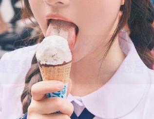 登录zztt15.su黑料不打烊，跟着我一起遨游八卦的迷宫吧！
