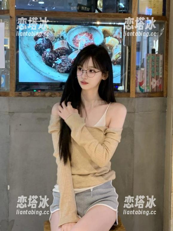 在黑料不打烊，看最新视频：瓜越吃越好玩