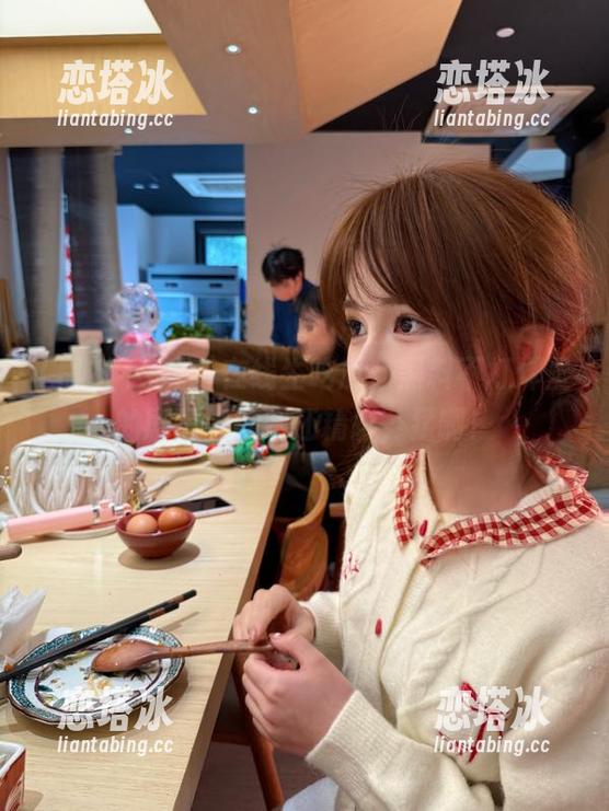 在线生吃瓜，黑料不打烊里的剧情比剧本还精彩，猛啊！