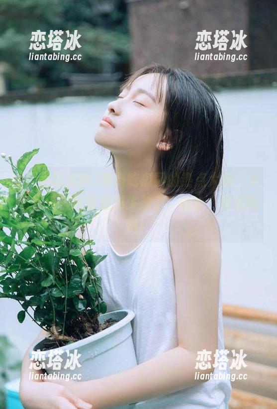 黑料吃瓜网的热点大屁，文章都快被我收藏到失效了，哈哈，真肌肉痛！