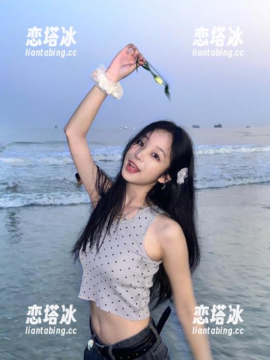 官网黑料在线，欢乐不断，吓得我都不敢眨眼！