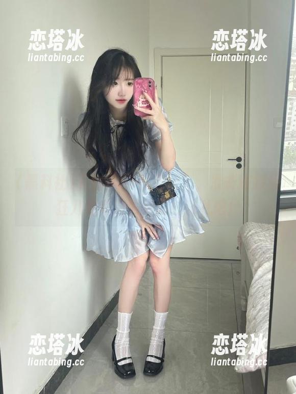 下载“51黑料社”，准备迎接疯狂八卦和突发新闻的洗礼吧！