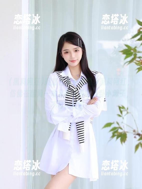 疑惑且无奈地观看黑料网红，仿佛在翻阅一本又厚又香的八卦小册子，不可思议啊！